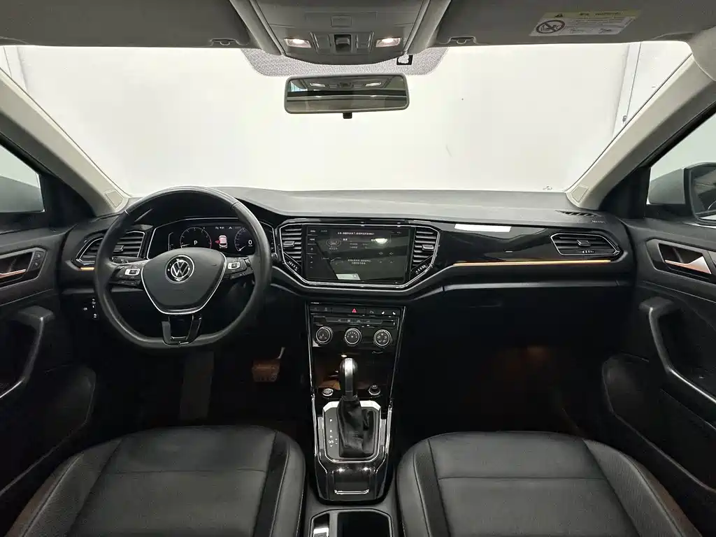 Volkswagen T-Roc 2022 — фото 10