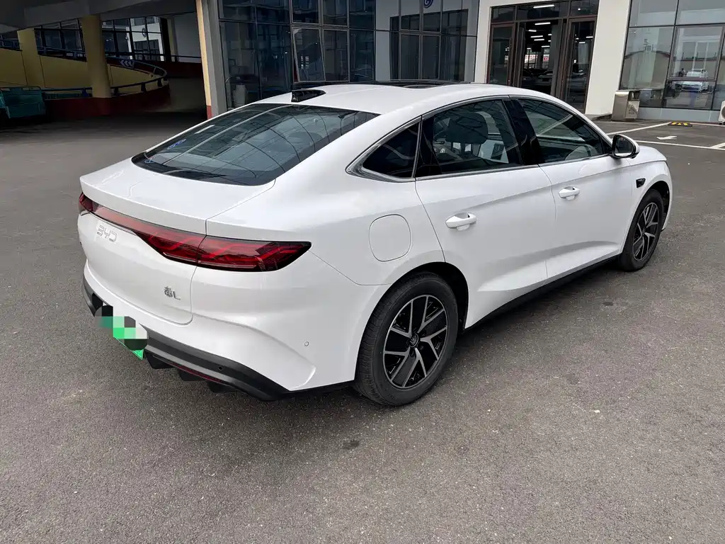 BYD Qin L 2025 — фото 16