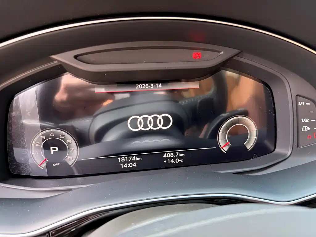 Audi Q7 2025 — фото 10