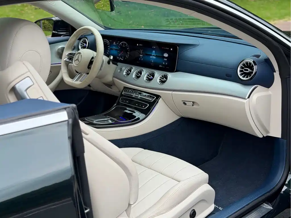Mercedes-Benz E-Class 2022 — фото 10