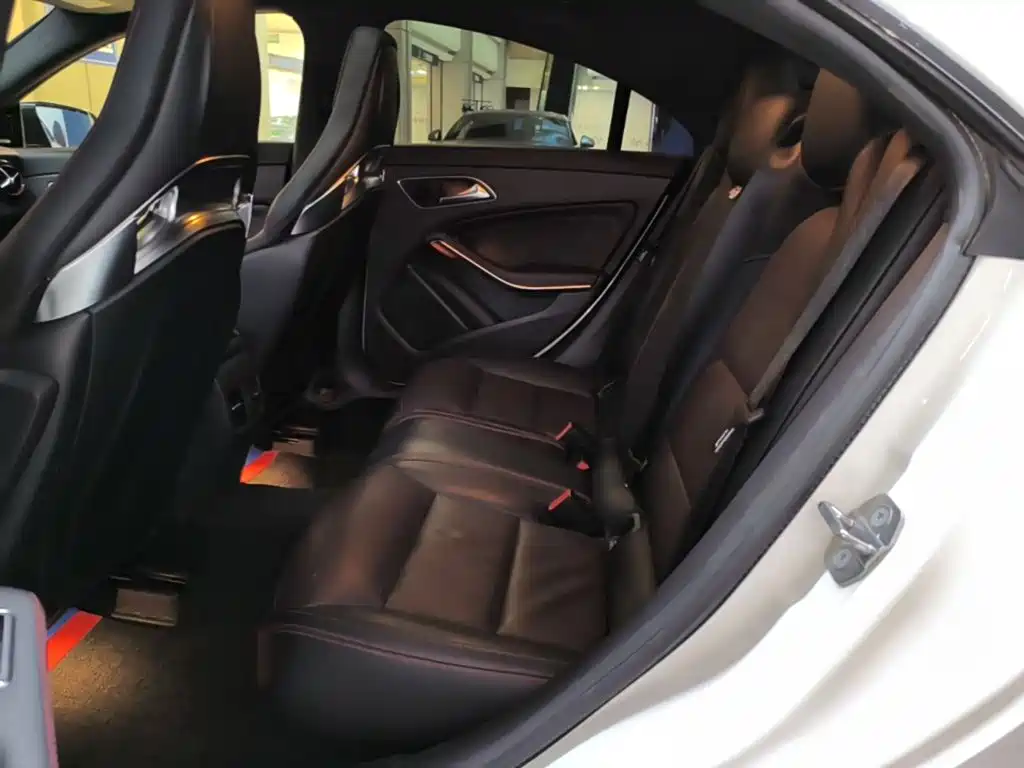 Mercedes-Benz CLA AMG 2018 — фото 17