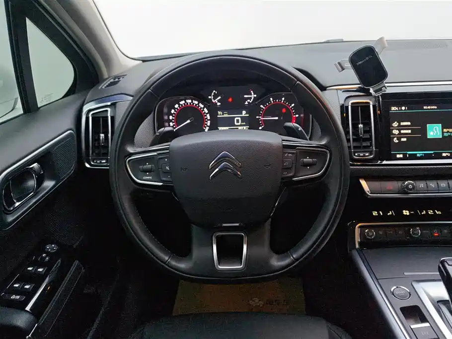Citroen C6 2021 — фото 15