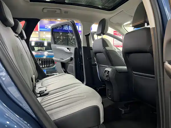 Ford Edge 2021