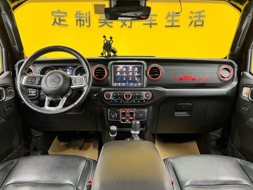 Jeep Wrangler PHEV 2021 — фото 9