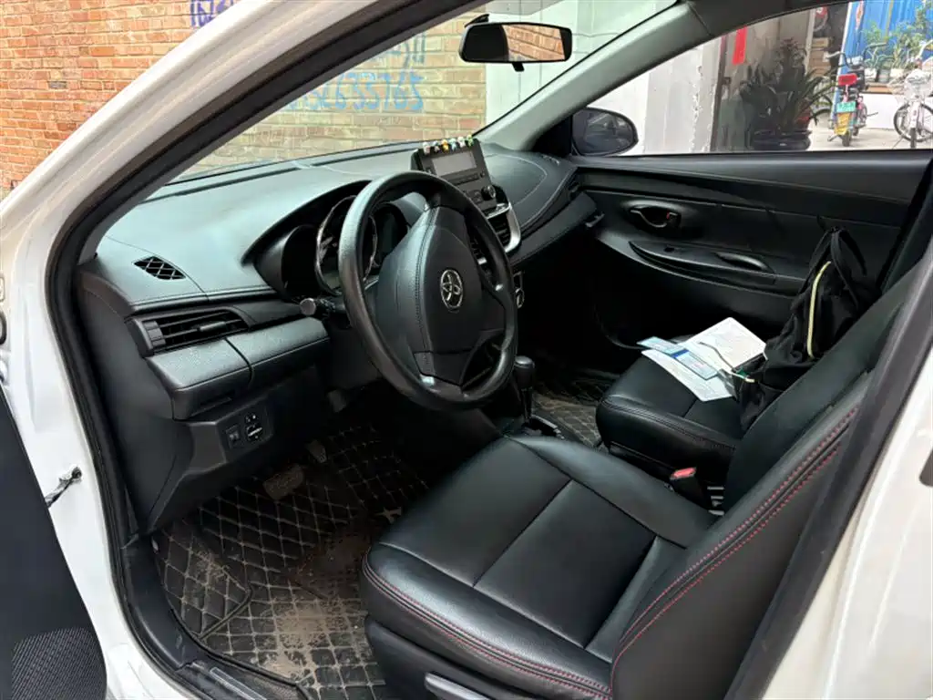 Toyota Yaris L 2019