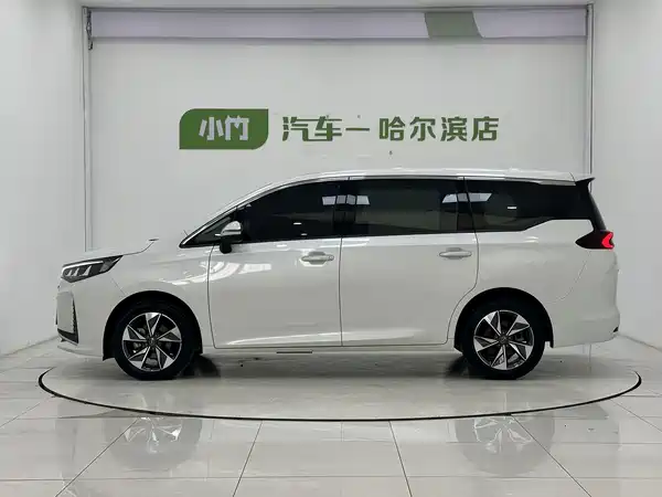 GAC Trumpchi M6 2022