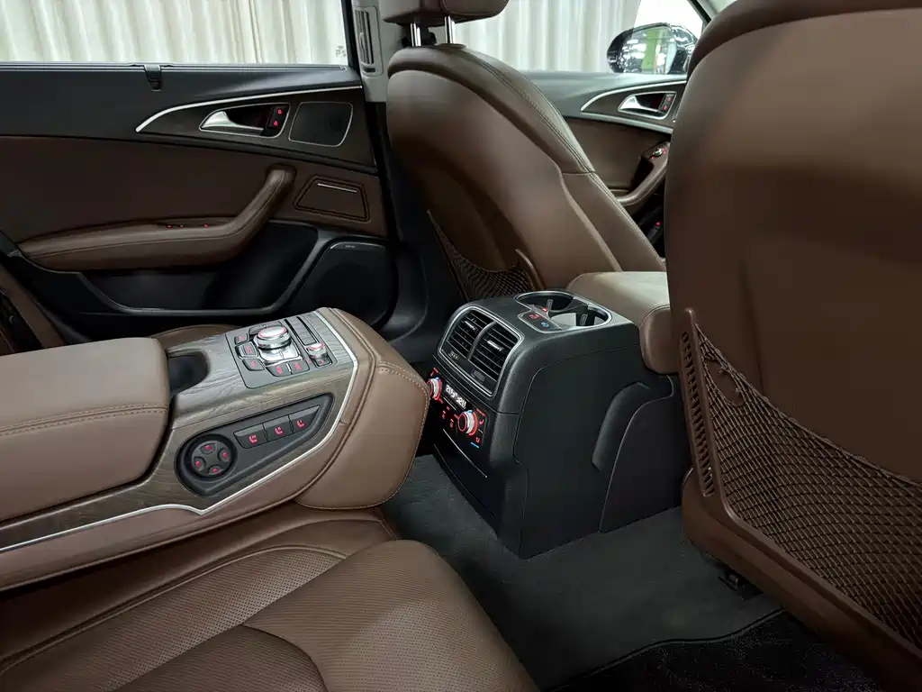 Audi A6L 2015 — фото 20