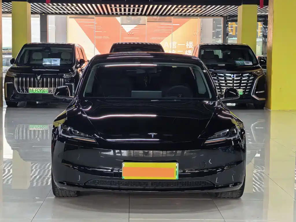 Tesla Model 3 2023