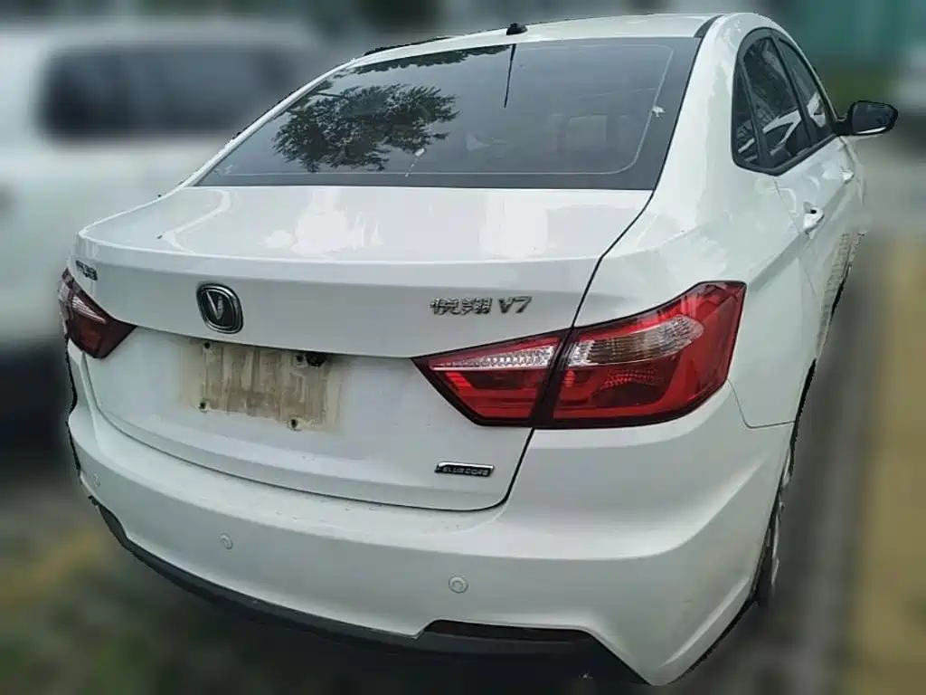 Changan Yuexiang V7 2017 — фото 8