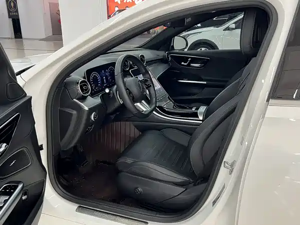Mercedes-Benz C-Class 2022