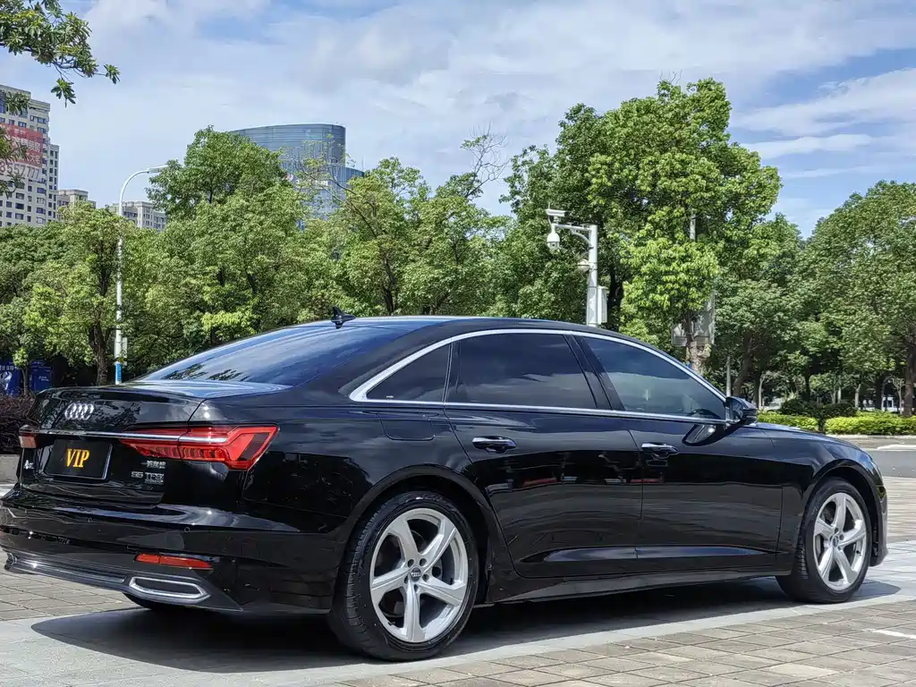 Audi A6L 2020