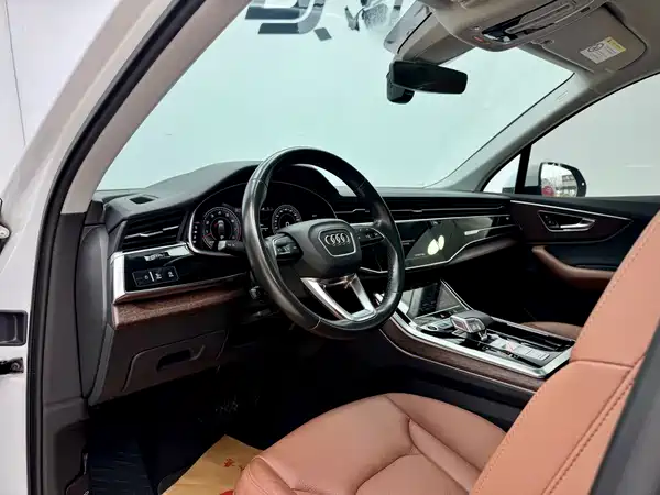 Audi Q7 2021