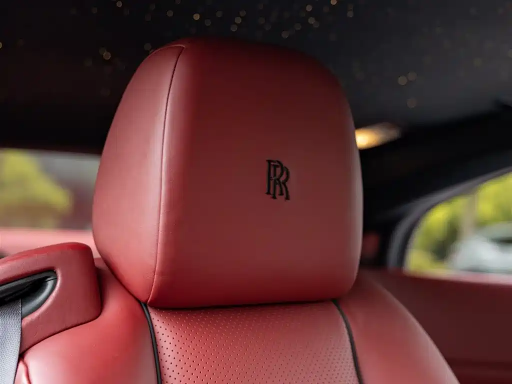 Rolls-Royce Wraith 2017 — фото 20