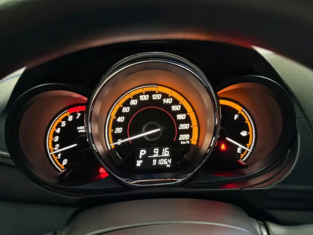 Toyota Yaris L 2022
