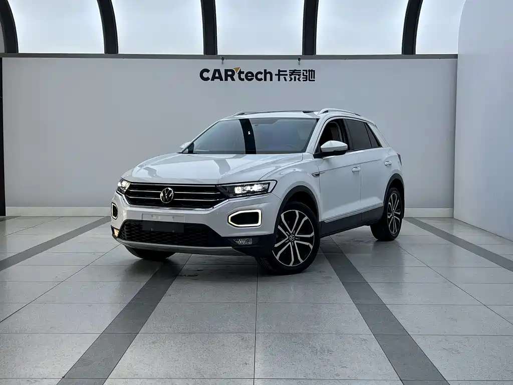 Volkswagen T-Roc 2022 — фото 1