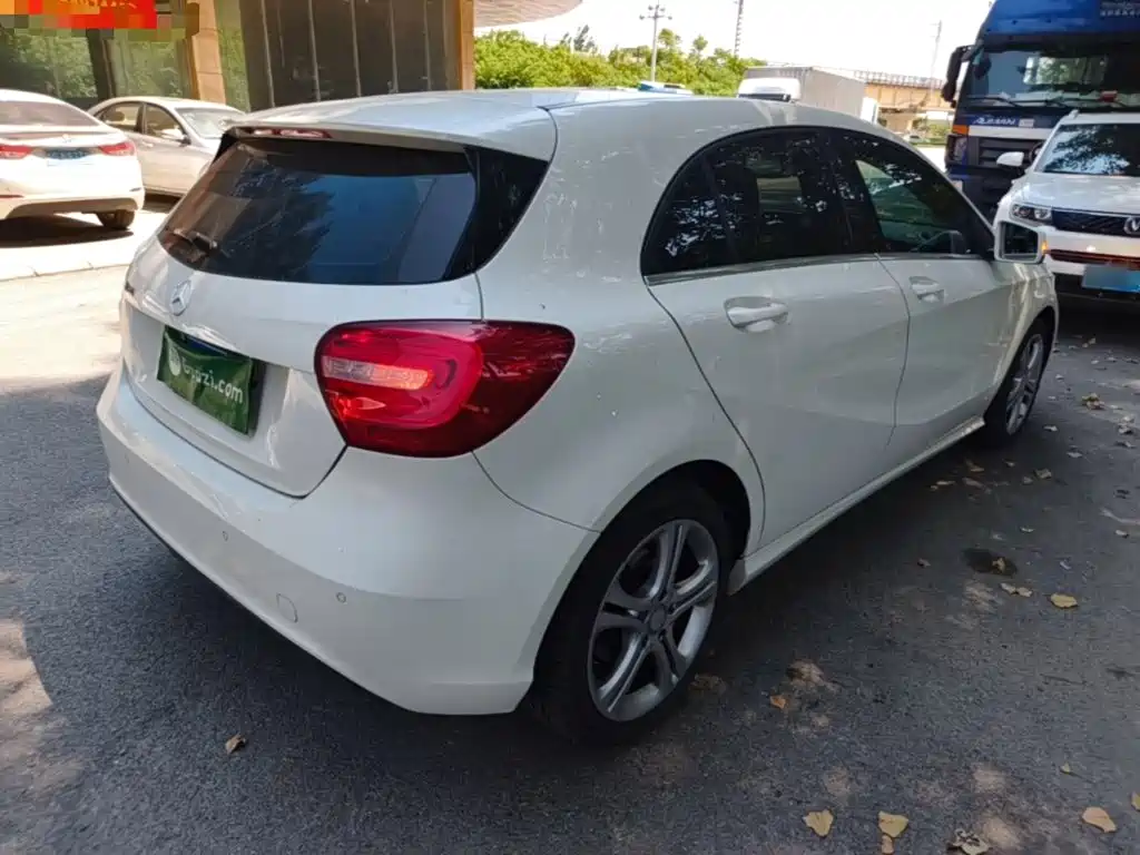 Mercedes-Benz A-Class 2015