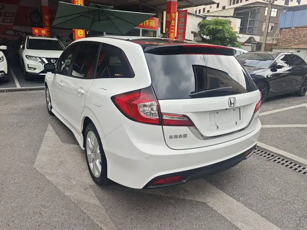 Honda Jade 2015 — фото 6