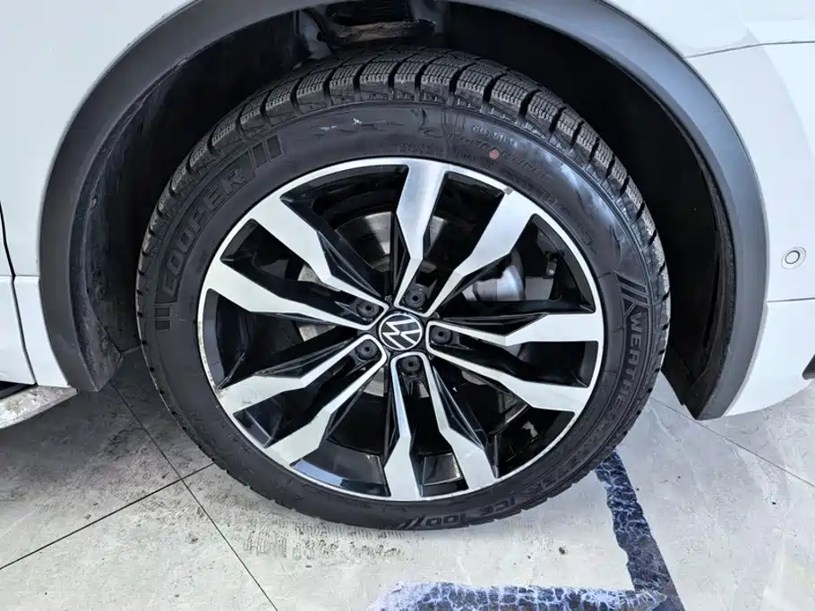 Volkswagen Tiguan L 2021