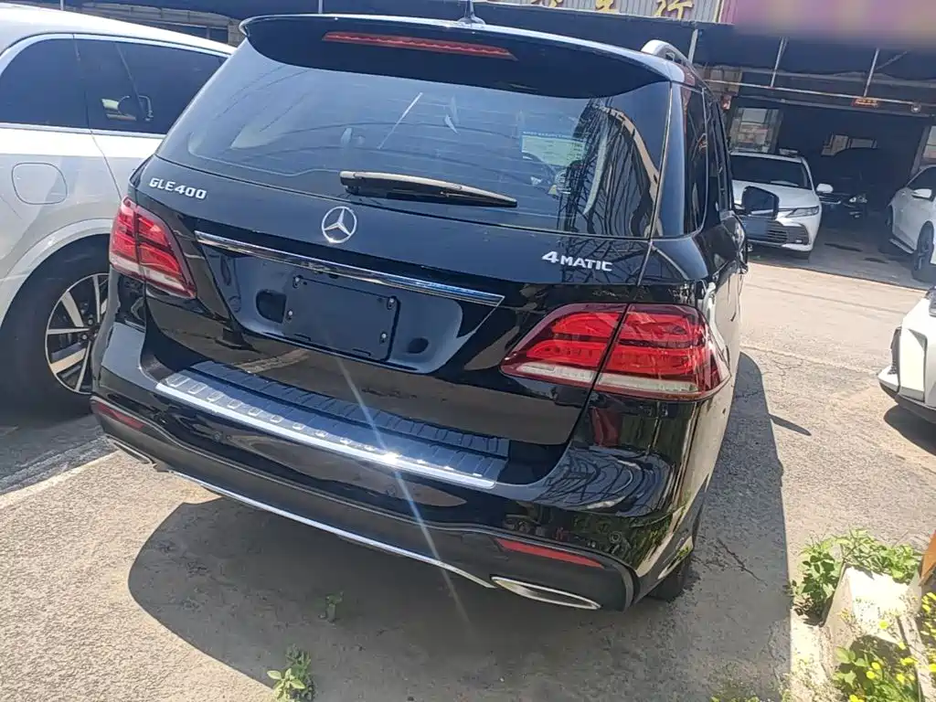 Mercedes-Benz GLE 2015 — фото 7