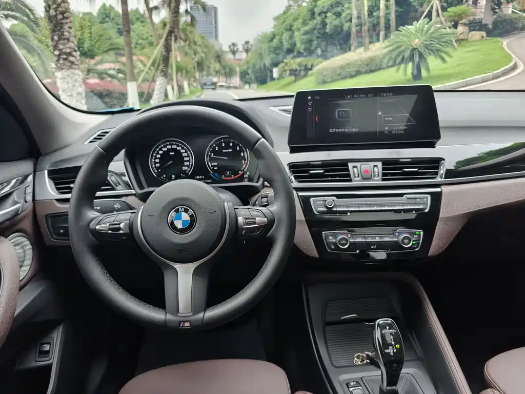 BMW X1 2022 — фото 7