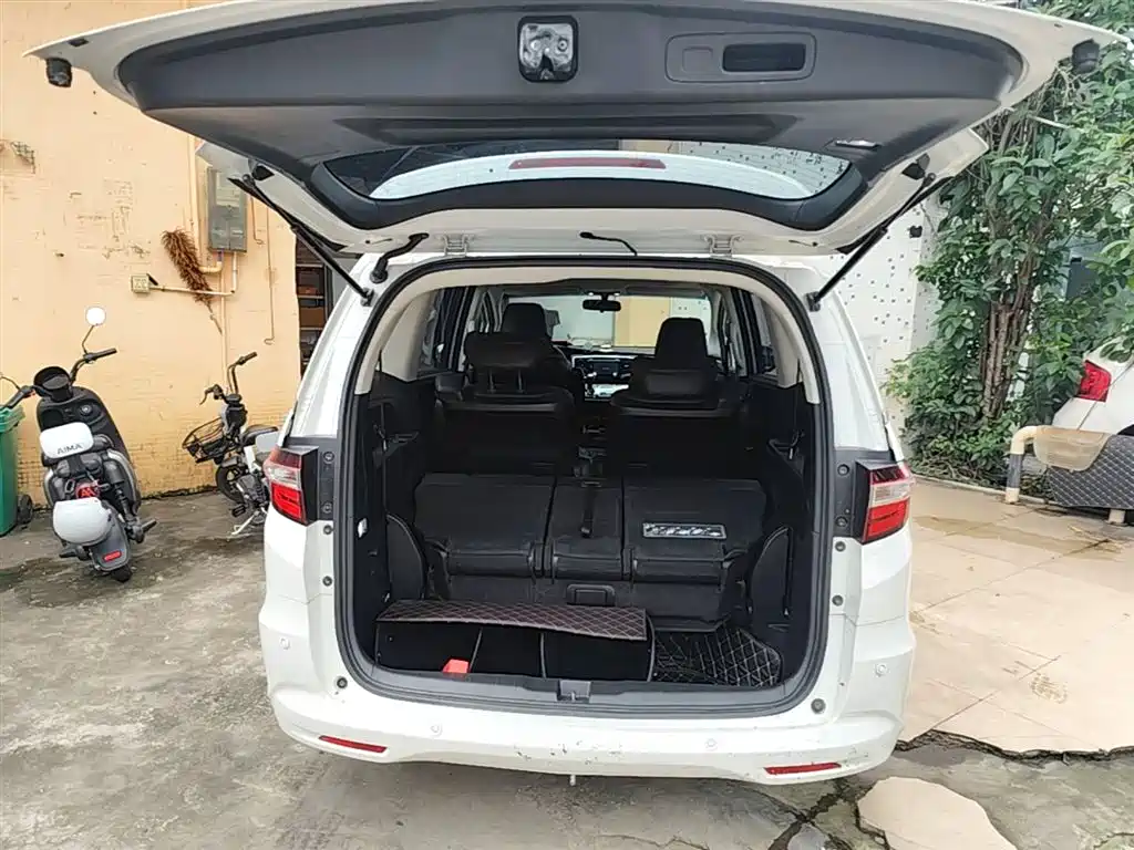 Honda Odyssey 2018 — фото 19