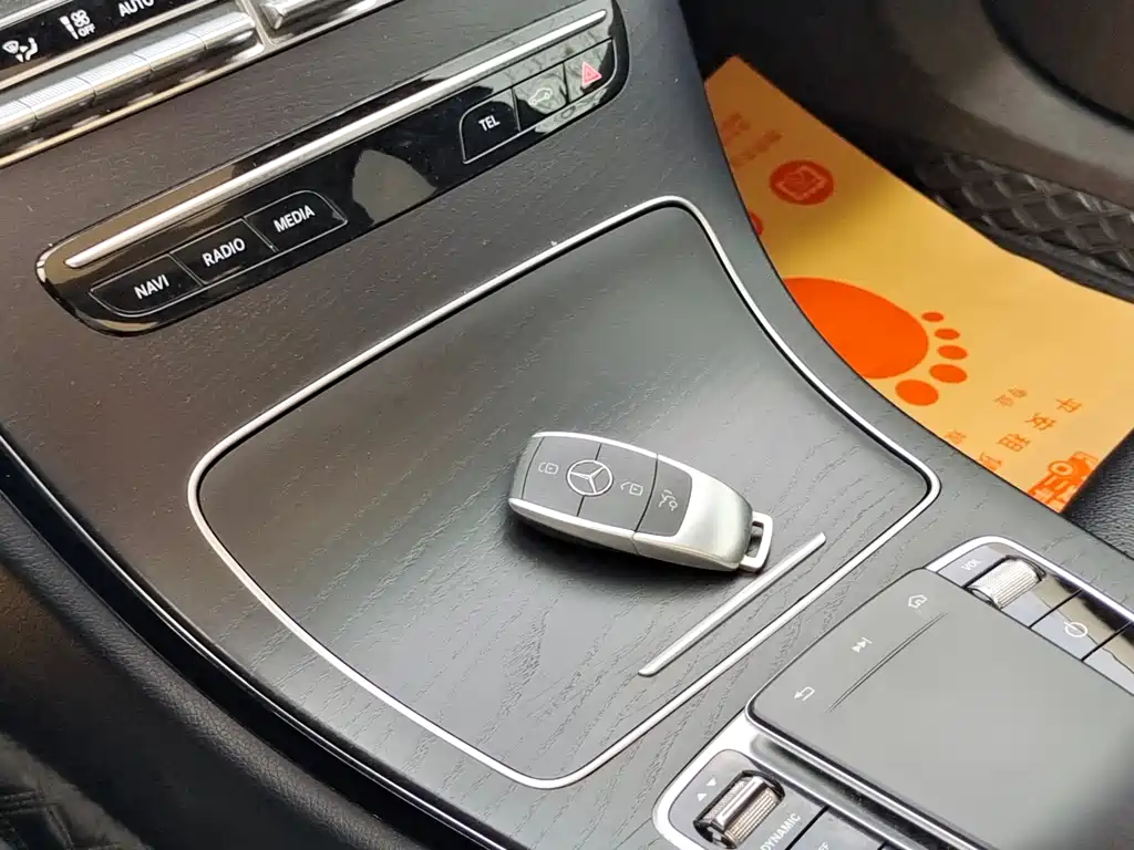 Mercedes-Benz C-Class 2020 — фото 10