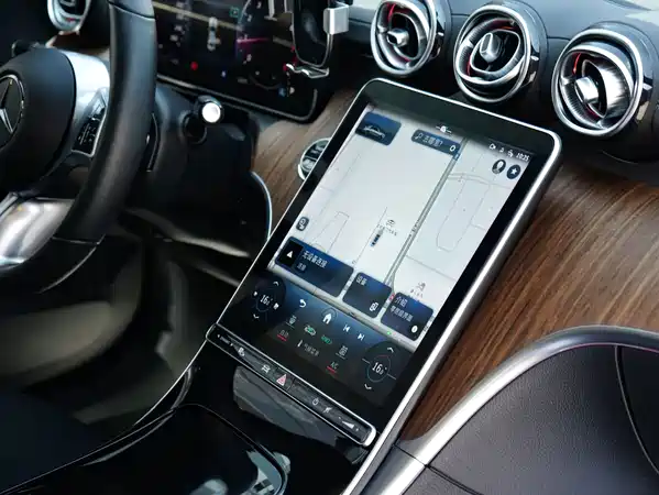 Mercedes-Benz C-Class 2024