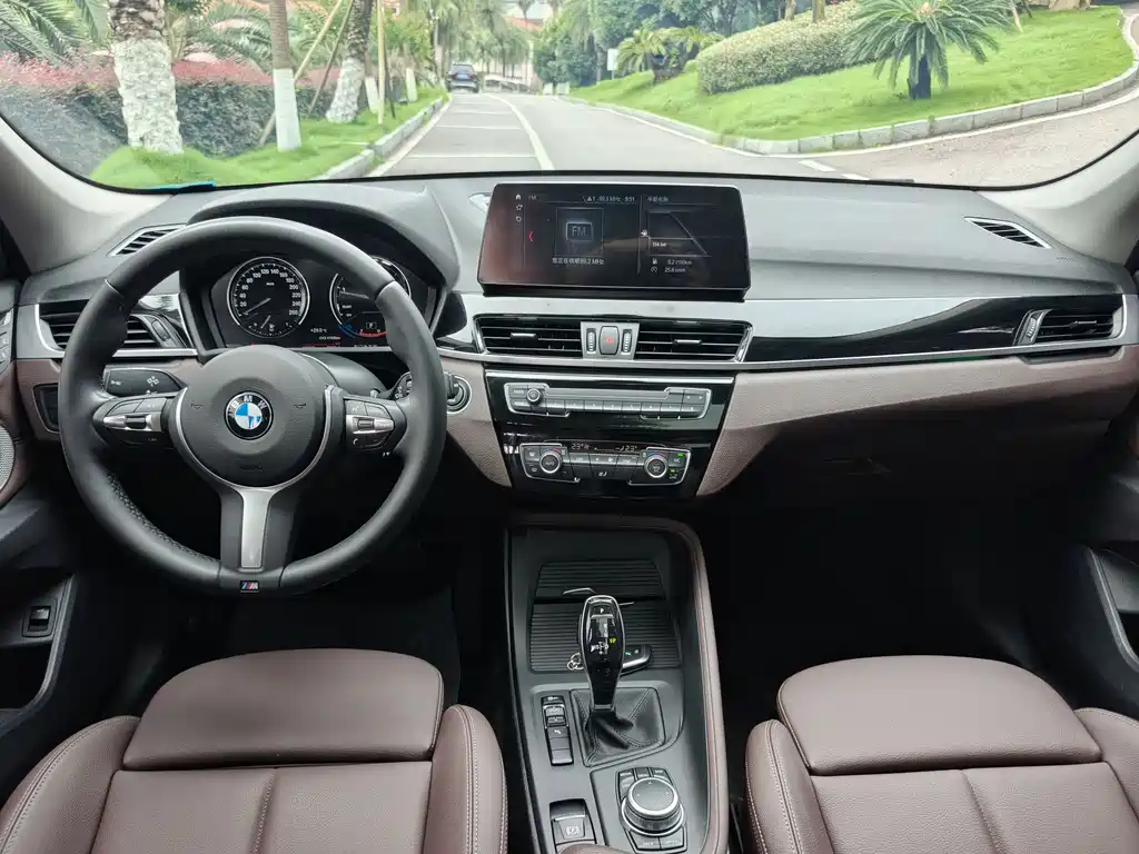BMW X1 2022 — фото 8