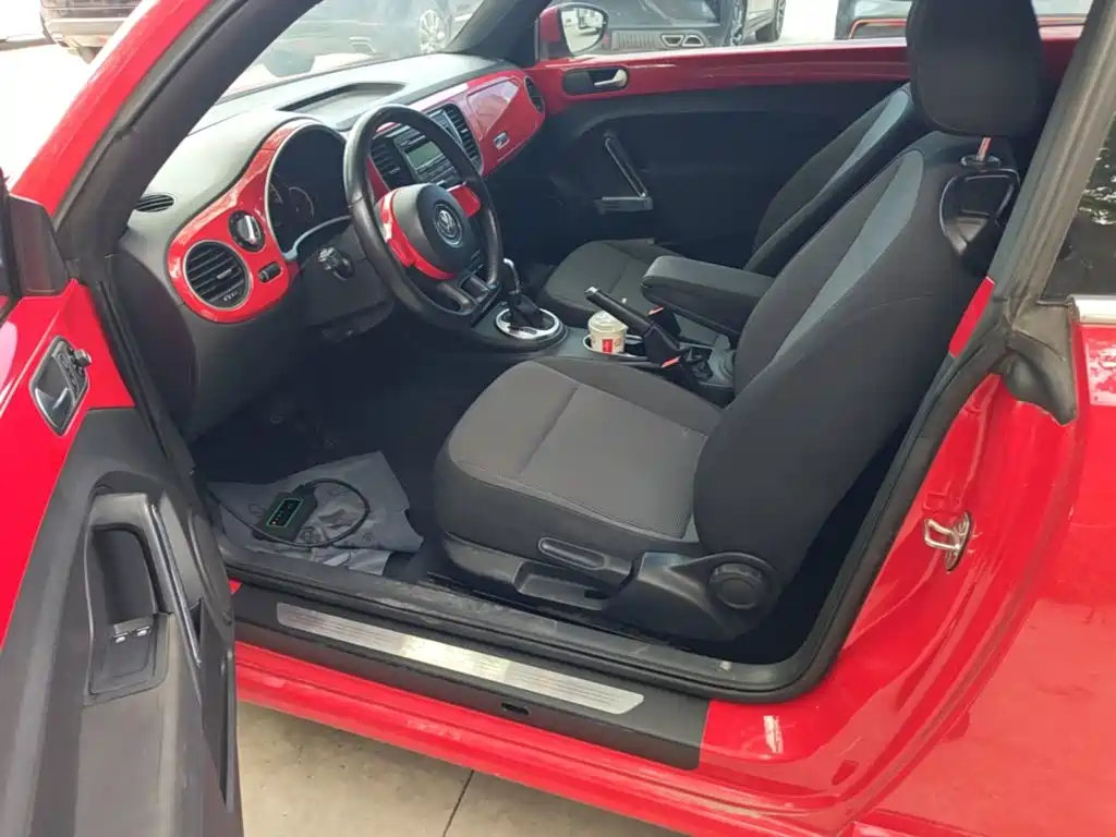 Volkswagen Beetle 2015 — фото 15