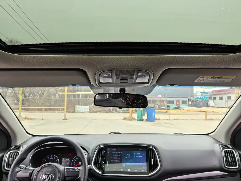 Kia KX3 2016 — фото 8
