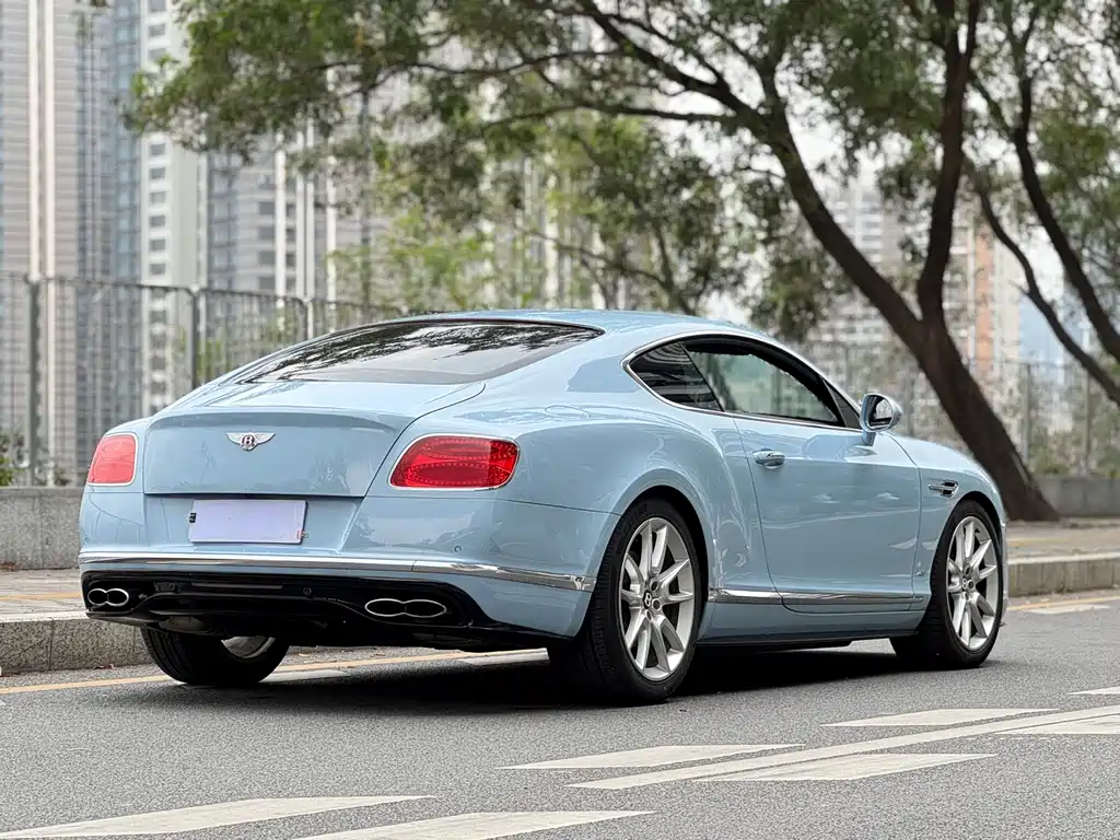 Bentley Continental 2019 — фото 4