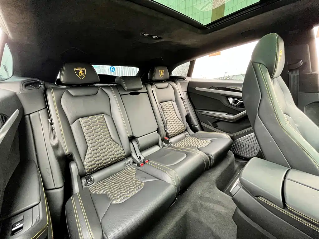 Lamborghini Urus 2021 — фото 12