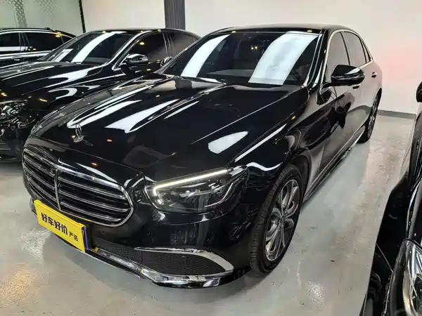 Mercedes-Benz E-Class 2022
