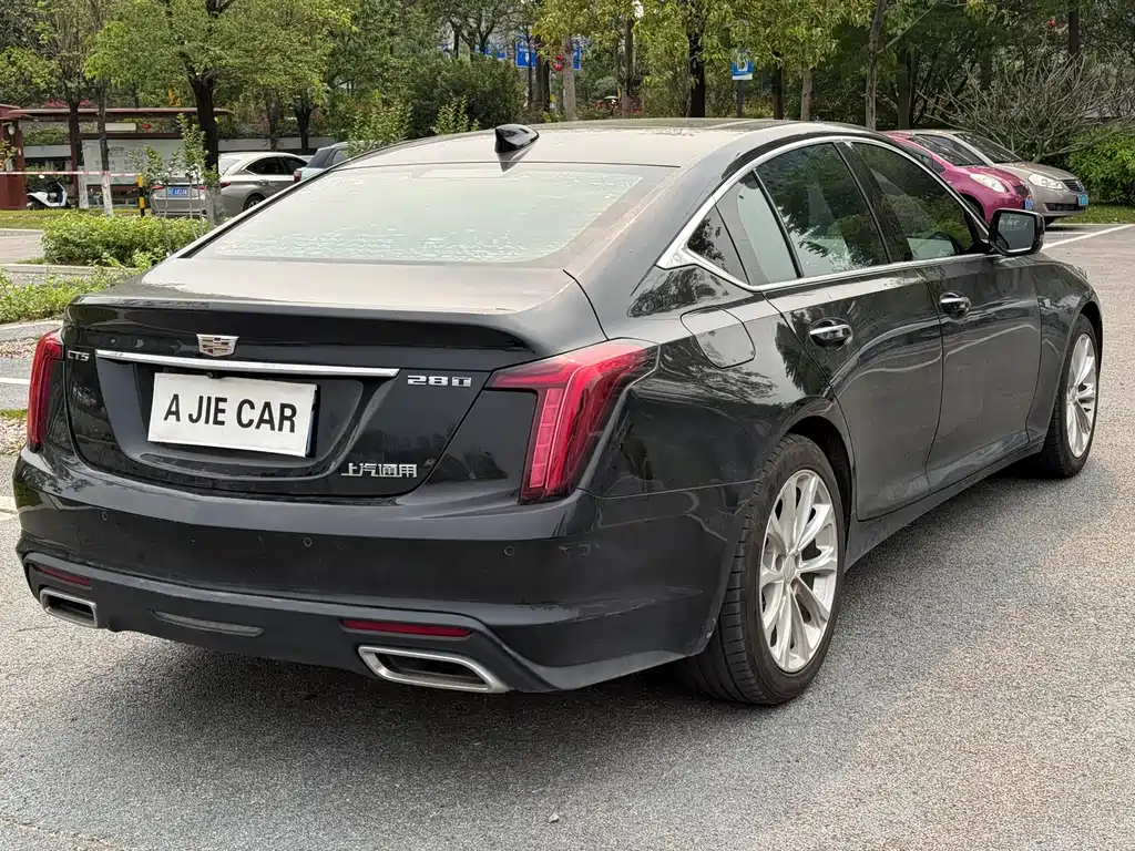 Cadillac CT5 2022 — фото 12