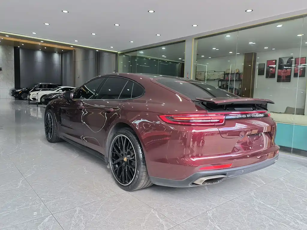 Porsche Panamera 2020 — фото 15