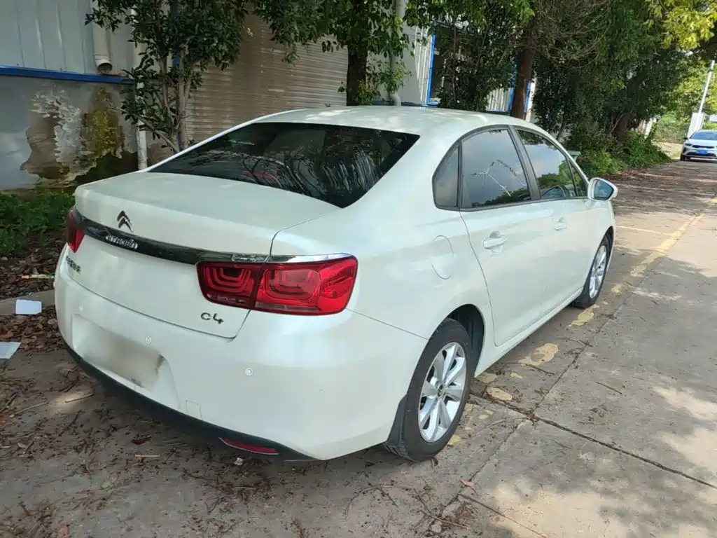 Citroën C4 Sega 2017 — фото 7