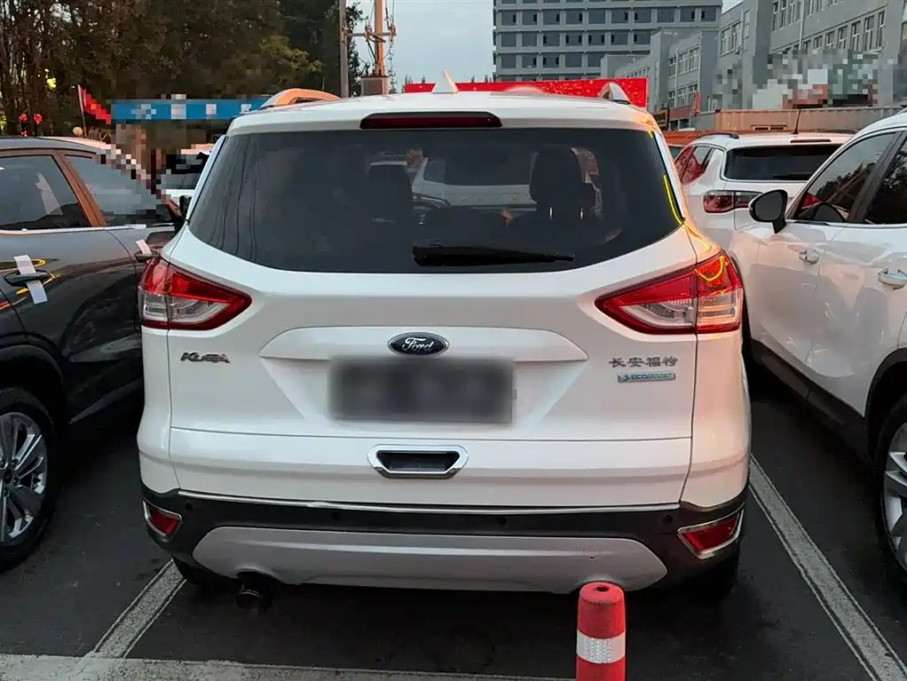 Ford Kuga 2016 — фото 6
