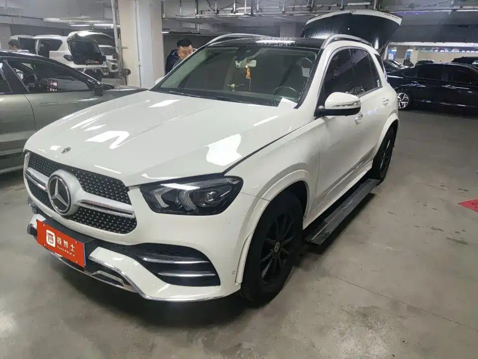 Mercedes-Benz GLE 2019 — фото 1