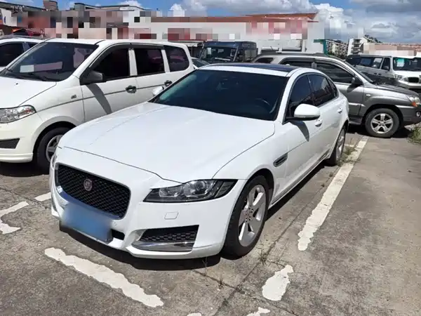Jaguar XFL 2020