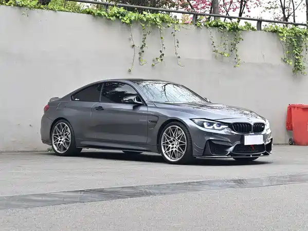 BMW M4 2016