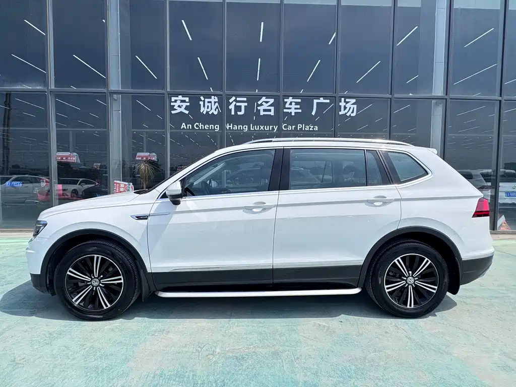 Volkswagen Tiguan L 2017
