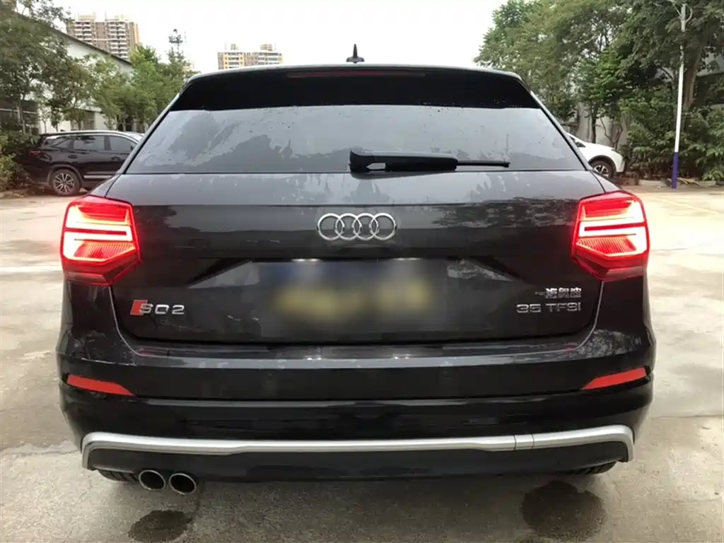 Audi Q2L 2020 — фото 5