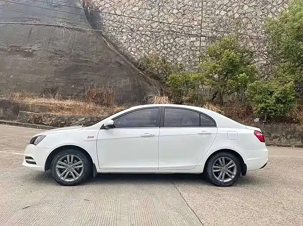 Geely Emgrand 2017