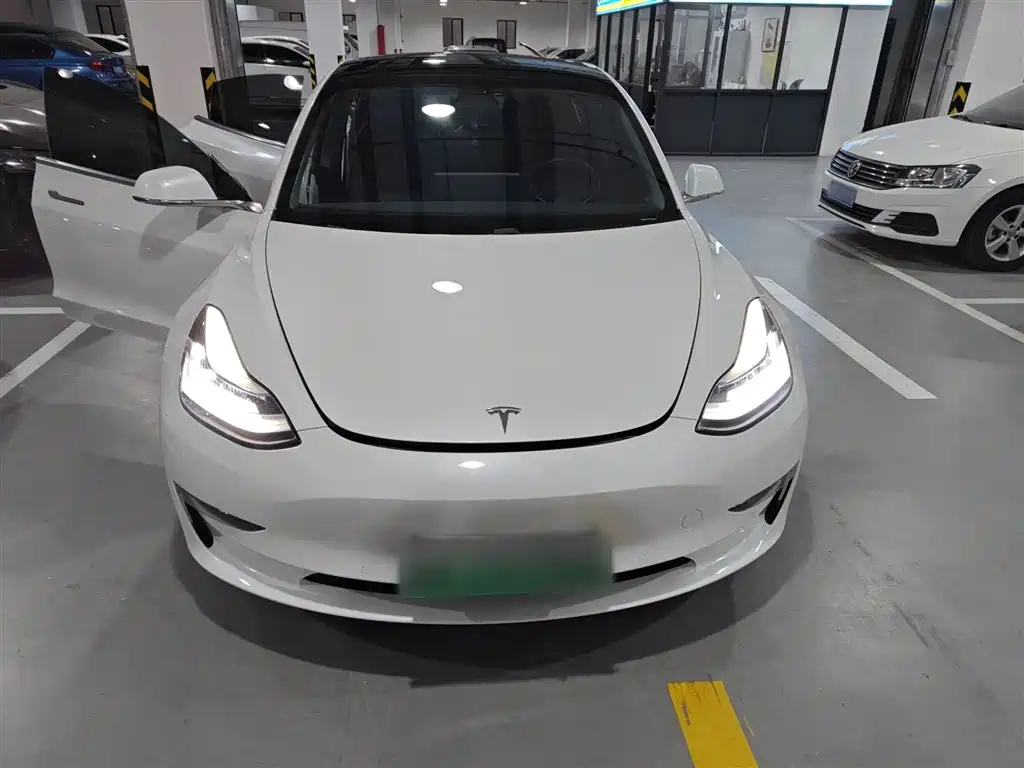 Tesla Model 3 2020 — фото 19