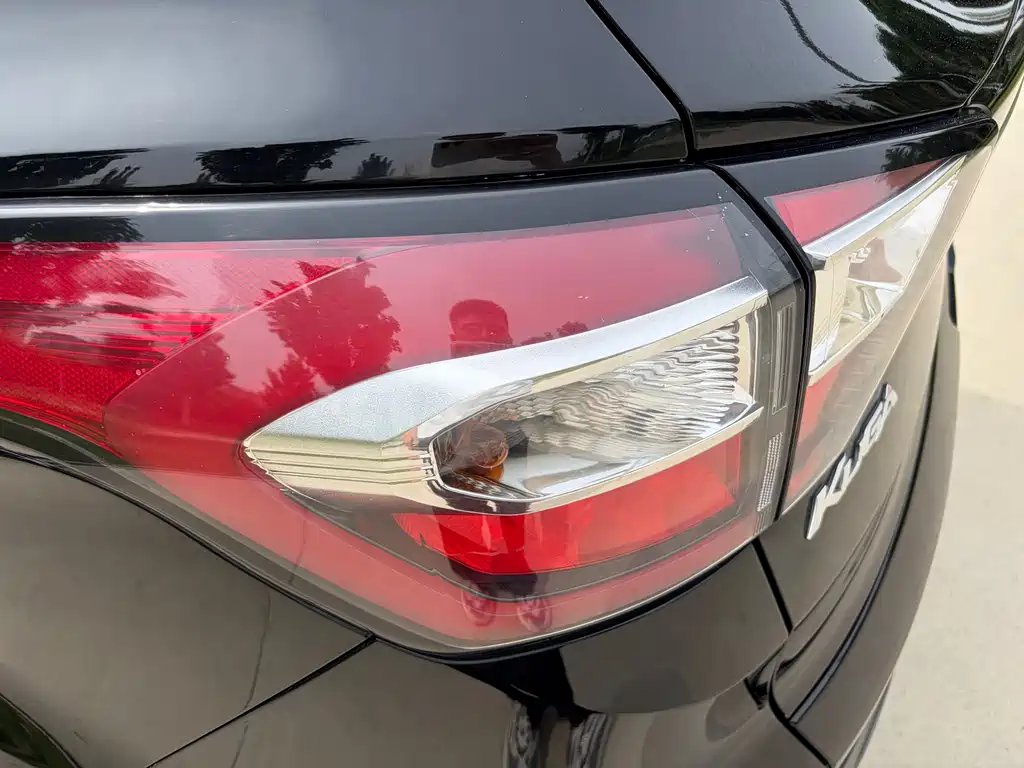 Ford Kuga 2020 — фото 10