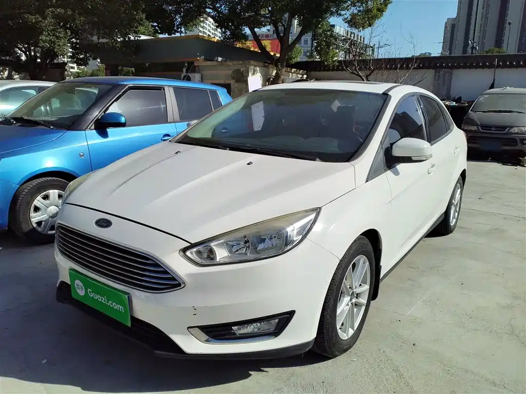 Ford Focus 2015 — фото 2