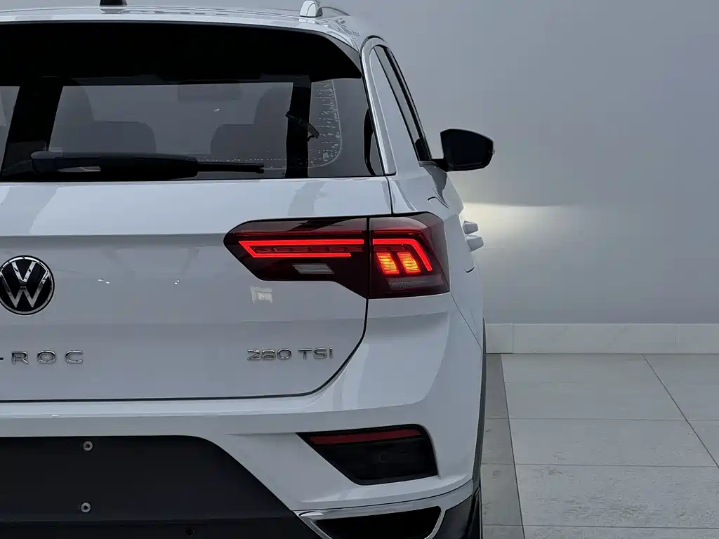 Volkswagen T-Roc 2022 — фото 3