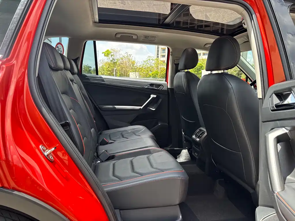 Volkswagen Tiguan L 2017 — фото 28