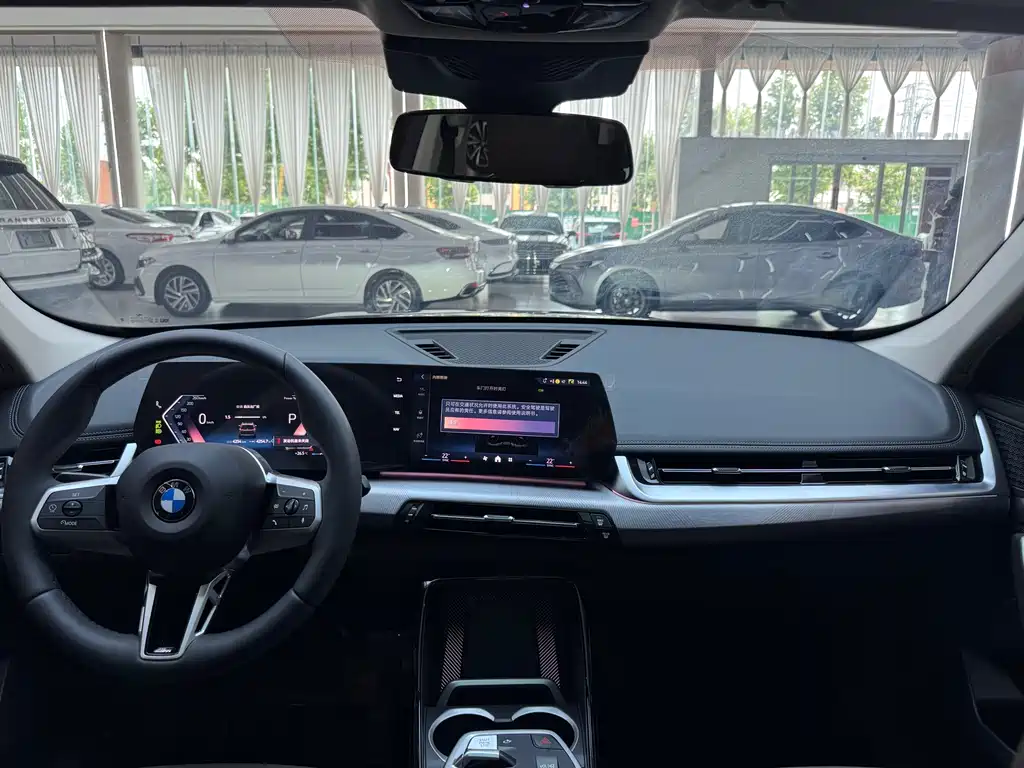 BMW X1 2025 — фото 17