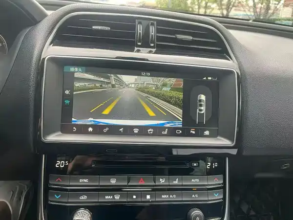 Jaguar XEL 2018